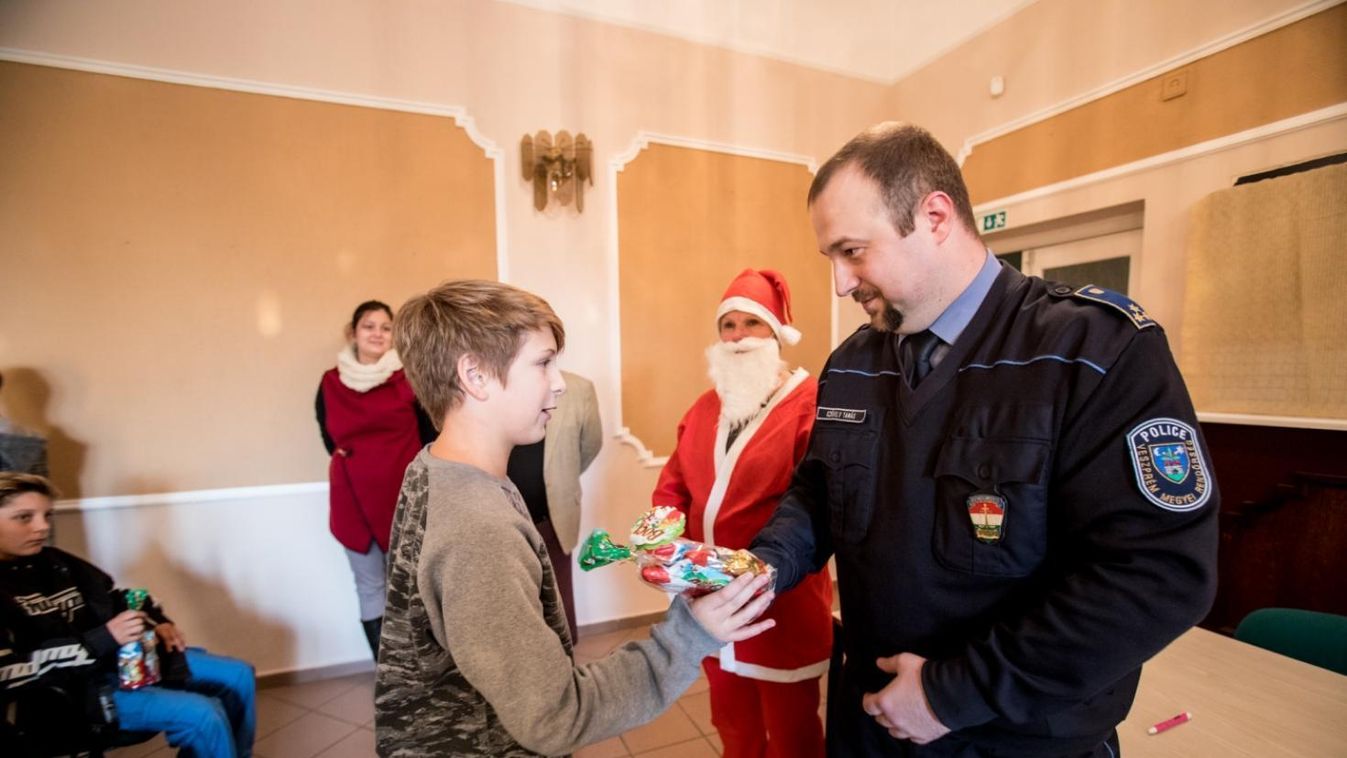 A berhidai tanodásokat is meglátogatta a Mikulás