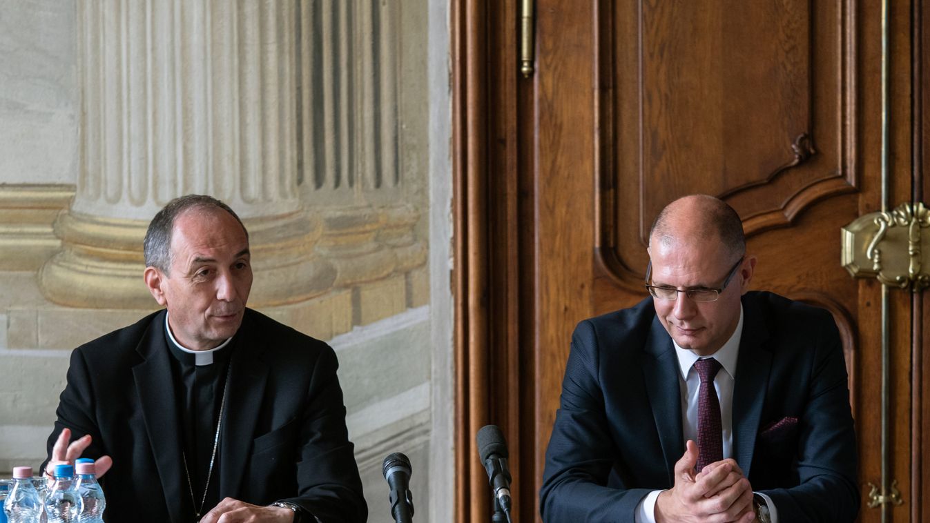 Az érseki palota ad otthont a zenei programnak