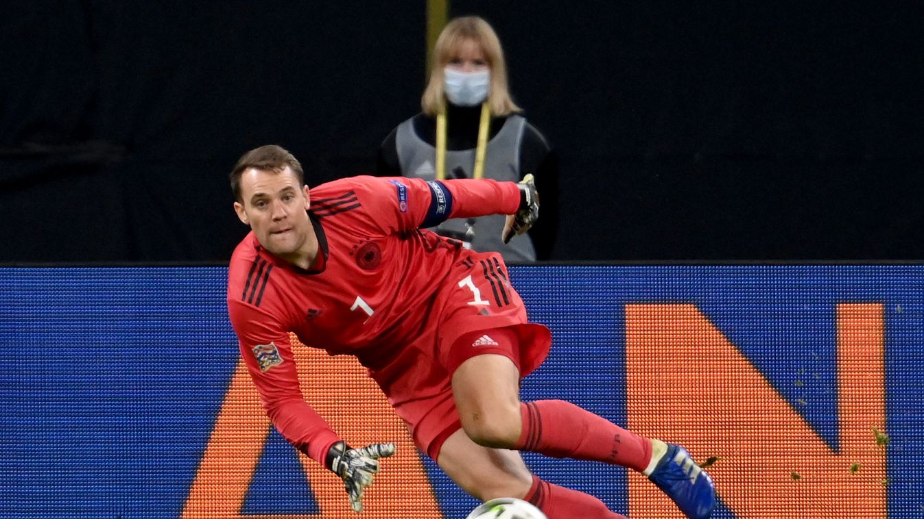 Honfitársa rekordját állította be Neuer