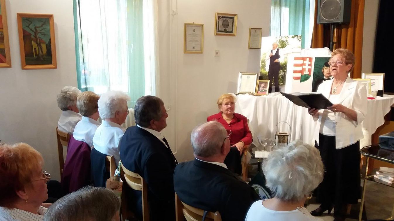 Simon Zoltán amerikai-magyar költőre emlékeztek Pápán