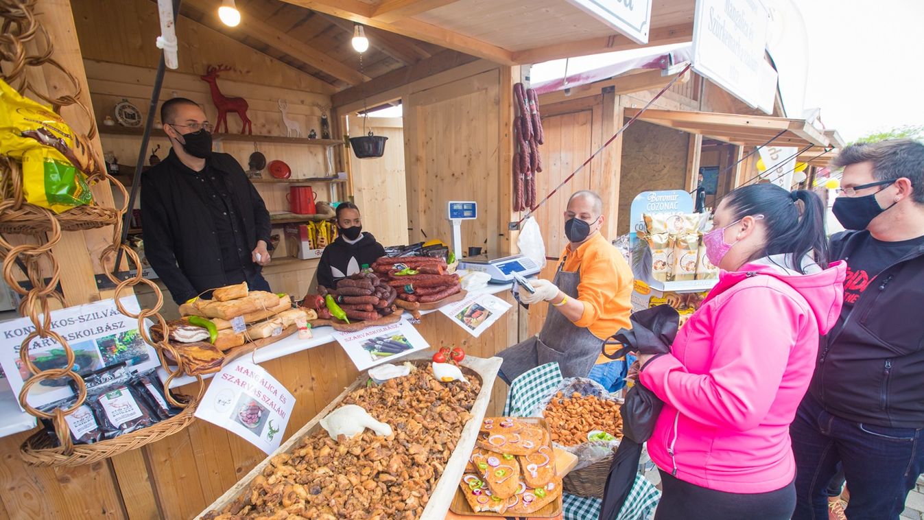 VII. Bakony Expo: Termelők és kézművesek az Aréna előtti téren