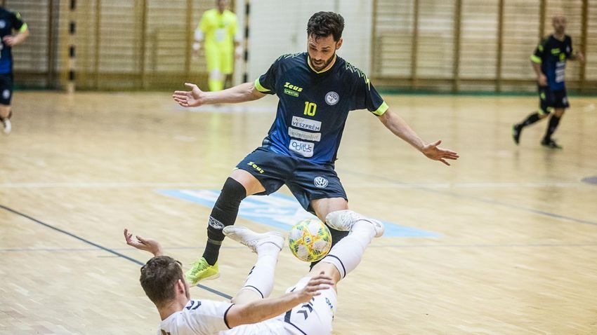 VEOL 1. FC Veszprém Történelmi bronzérem!