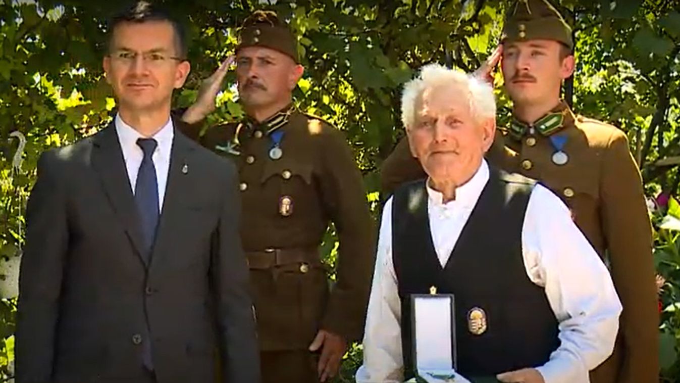 Úzvölgyi veteránok kaptak magas rangú állami kitüntetéseket (videó)