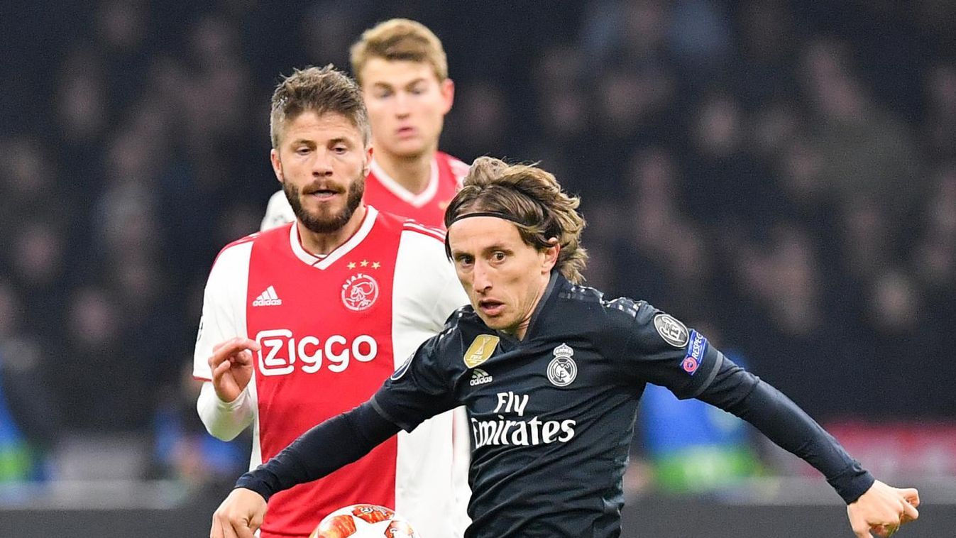 Még bajnokit is halaszt az Ajax a BL-visszavágó miatt