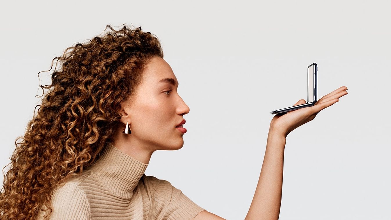 Felturbózták a hajtogatható Samsungot: a Z Flip immár 5G-s