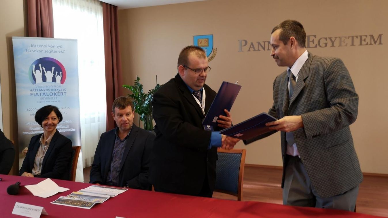 Hátrányos helyzetű fiatalok segítésre rendeznek bált Veszprémben