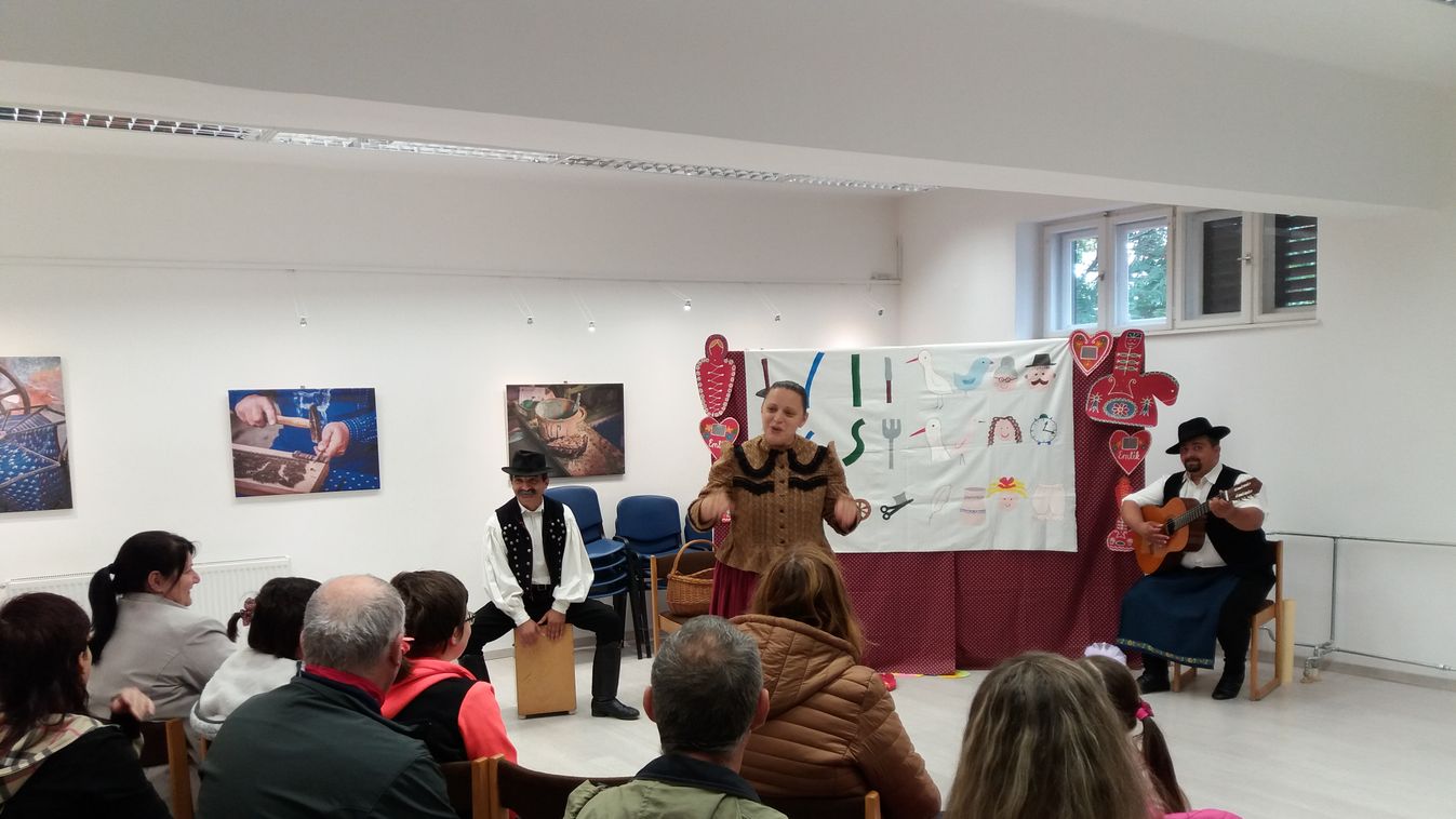 Vásári komédia és látványfestés a pápai Kékfestő Múzeumban