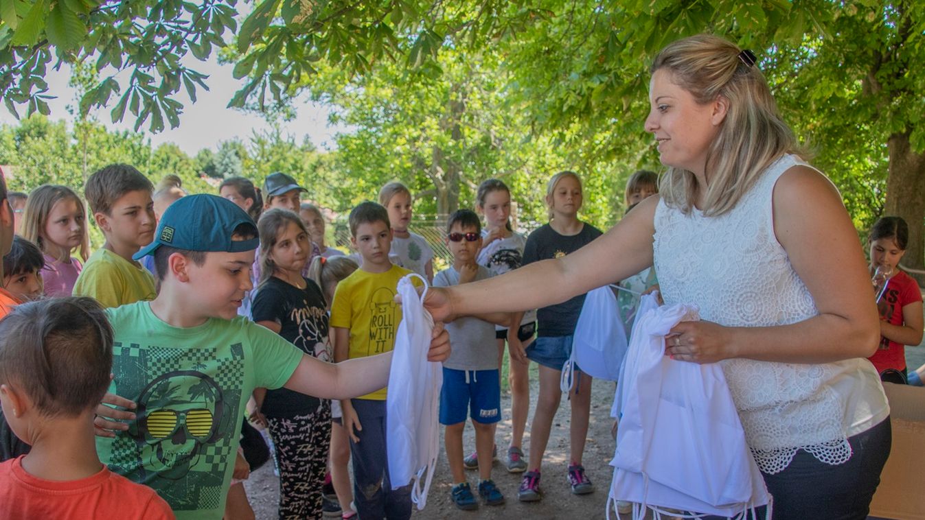 Sok programot kínál a nyári várpalotai gyerektábor