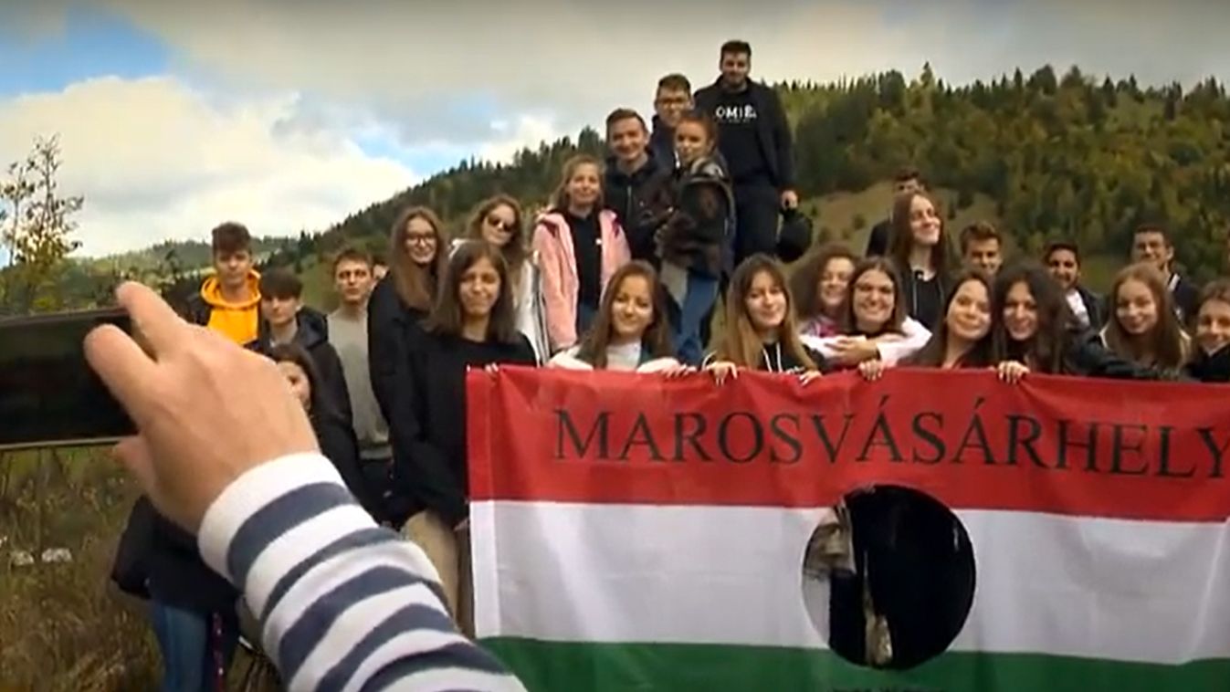Az ezeréves határhoz kirándultak a középiskolai diákok (videó)