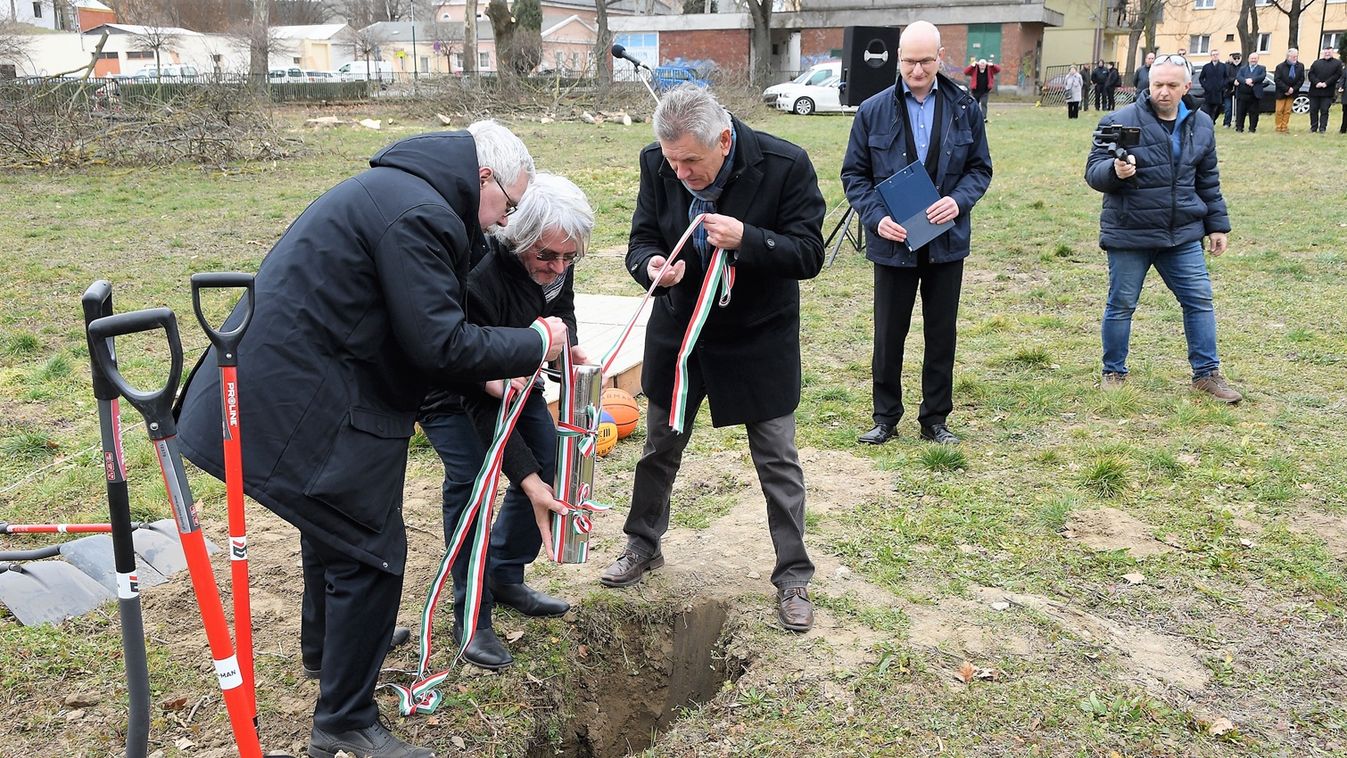 Összefogással építenek kosárlabda-gyakorlócsarnokot Ajkán