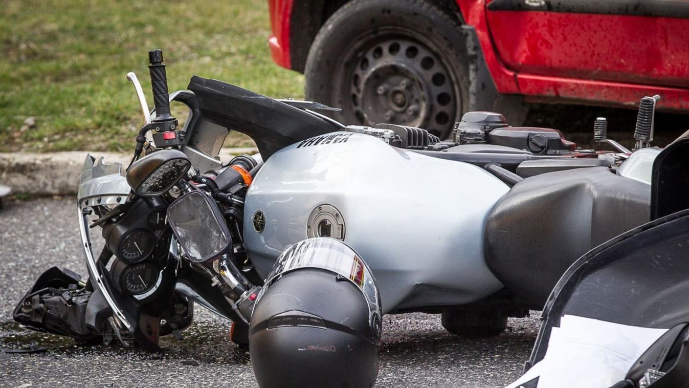 Tragikus éjszaka: halálos motorbaleset történt a 77-es főúton