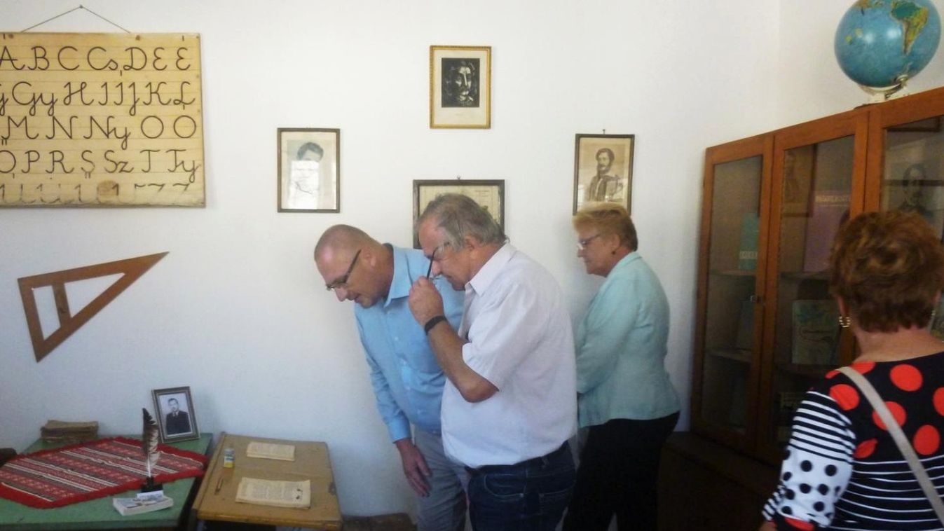 Emlékszobát avattak Peti Sándor tiszteletére