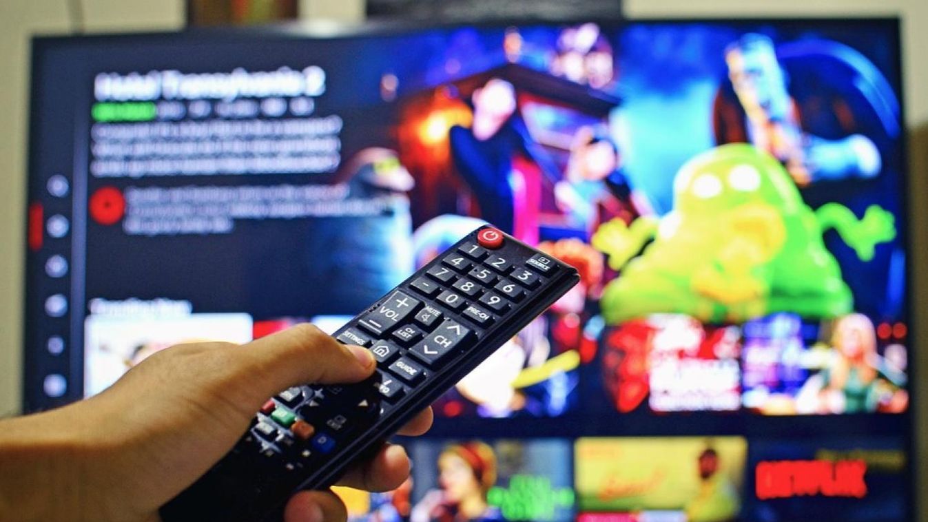 Tévékkel segítik a betegek közérzetének javulását a pápai kórházban