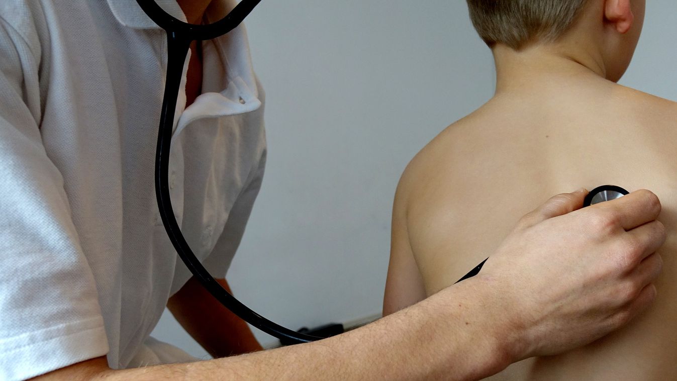 Nyugdíjba vonul a gyulafirátóti gyermekorvos