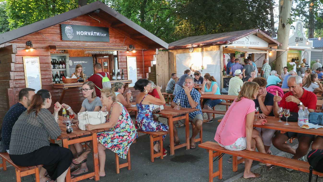 Megrendezik a Balatonfüredi borheteket