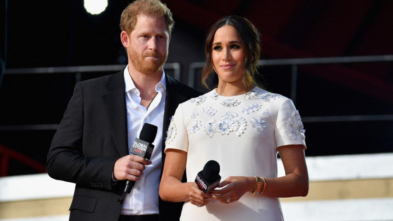 Ilyen botrány se volt még: kivételesen ugyanazért háborog Meghan és a királyi család