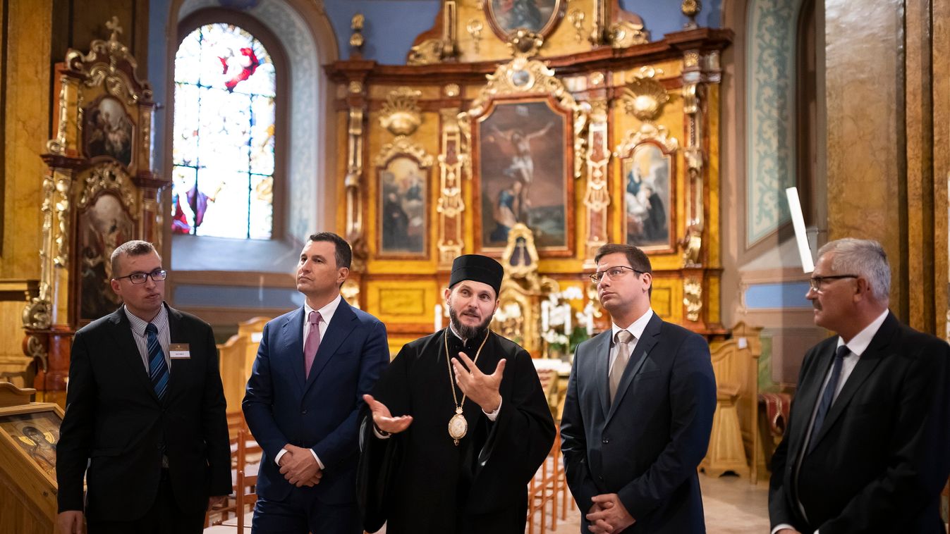 Szent II. János Pál pápára emlékeztek Máriapócson