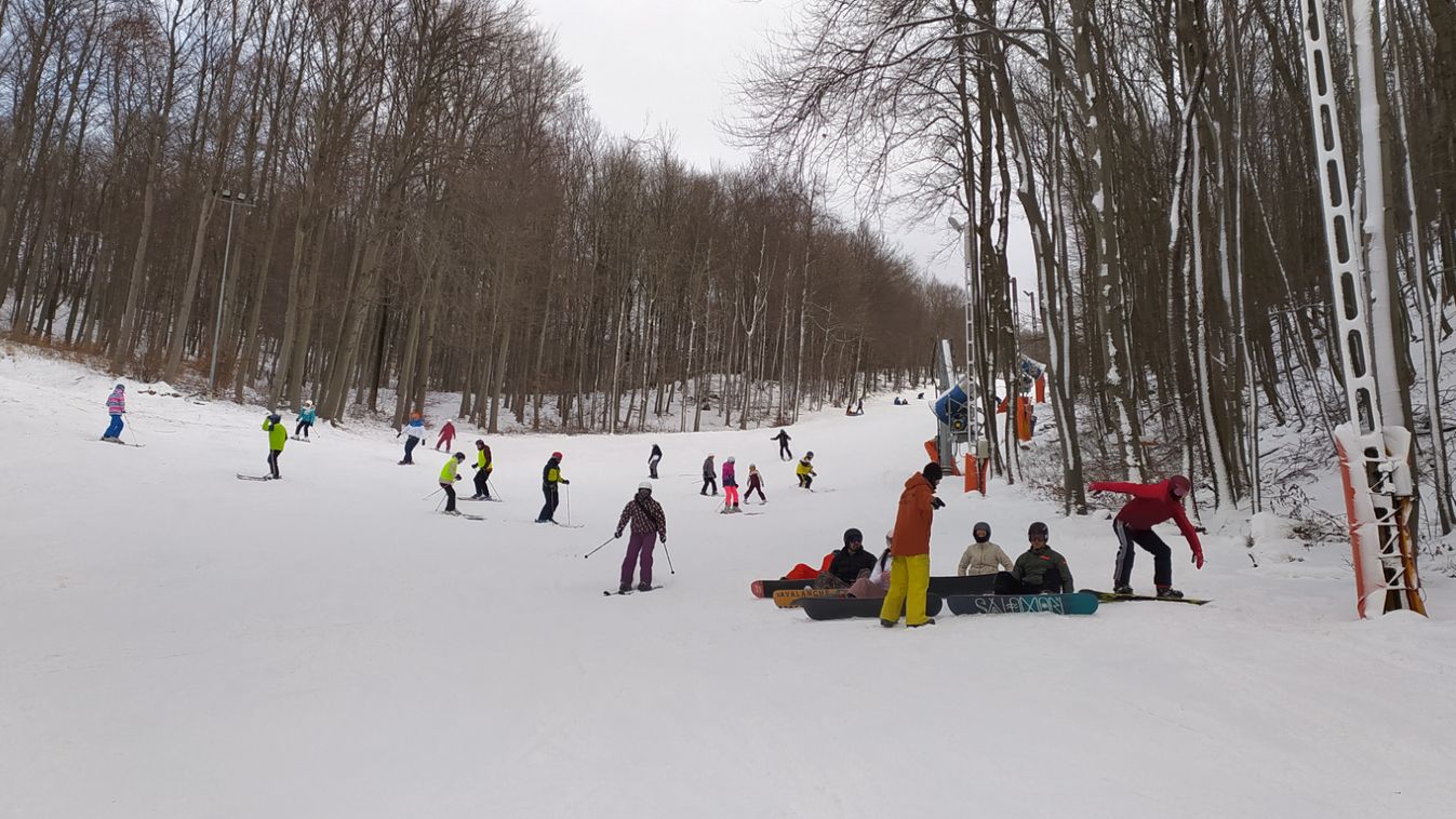 Sport a Bakonyban: mesebeli tél és kitűnő pályák az eplényi síarénában