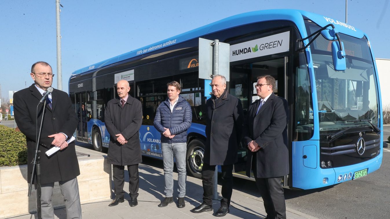 Elektromos busz szállítja az utasokat Balatonfüreden és Várpalotán