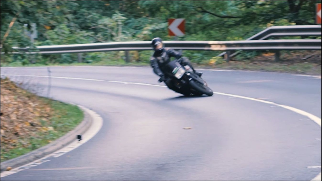 Megrázó videóval hívja fel a baleset-megelőzésre a motorosok figyelmét a rendőrség
