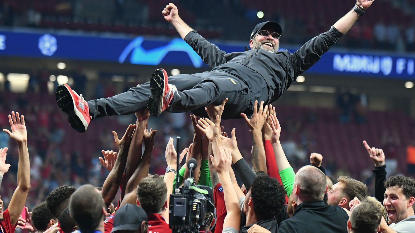 Jürgen Klopp 2026-ig a Liverpool vezetőedzője marad