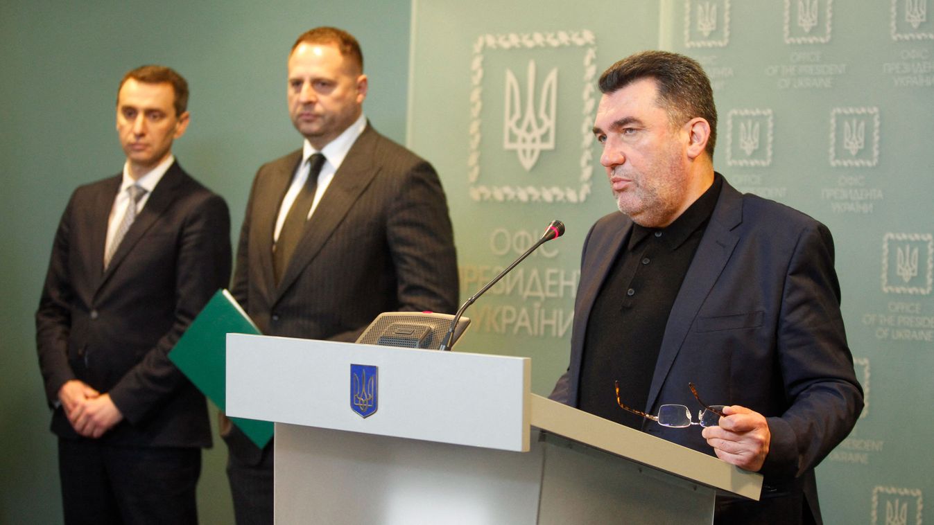 Menczer: az ukrán vezetők nonszensz történeteket találnak ki nap mint nap