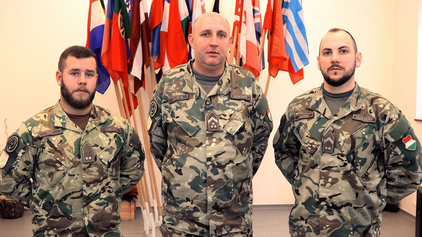 Várpalotai katonák nyújtottak elsősegélyt egy közlekedési baleset sérültjének