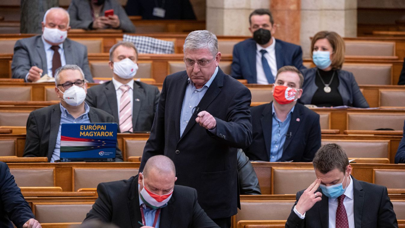 Gyurcsány Ferenc mindent megtesz, hogy felhívja magára a figyelmet