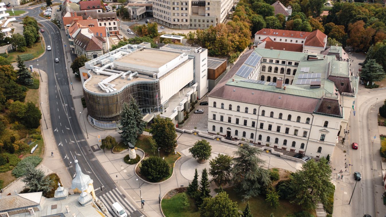 A város intézményeinek energiaköltségére fordíthatja Veszprém a támogatást