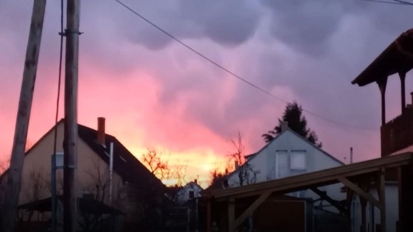 Íme, nemcsak a tenger vagy a Balaton partján, a hegyekben lehet szép a naplemente!