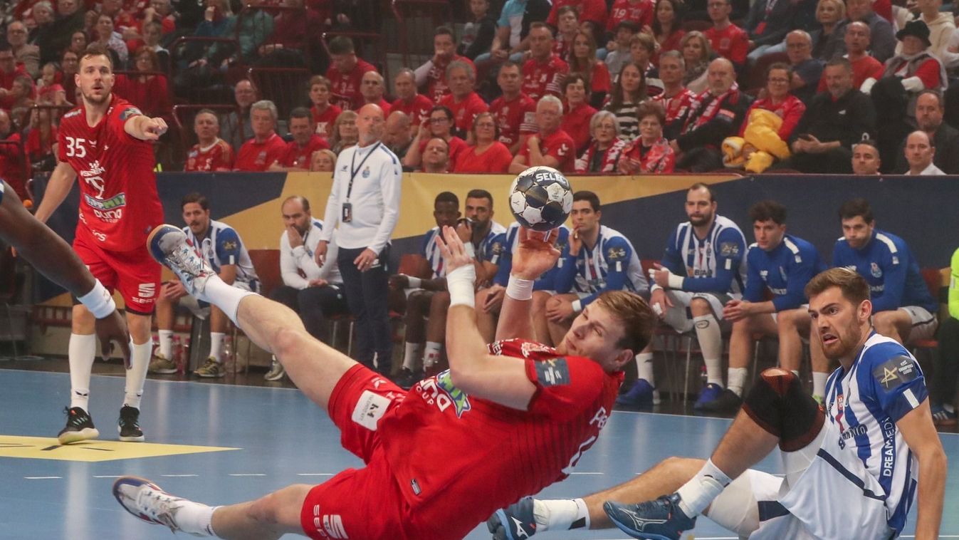 Dupláznak a bakonyiak a "farkasok" ellen