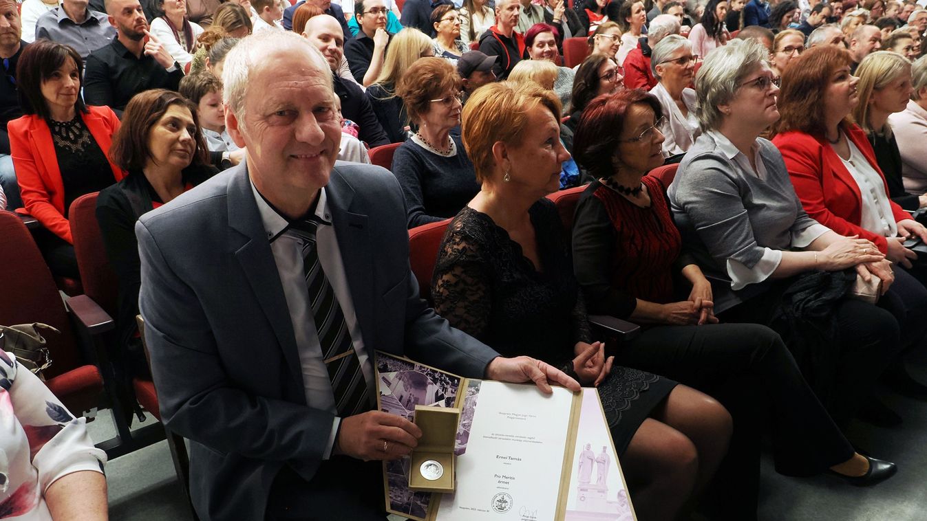 Városi elismerés a Kék Madár Alapítvány elnökének