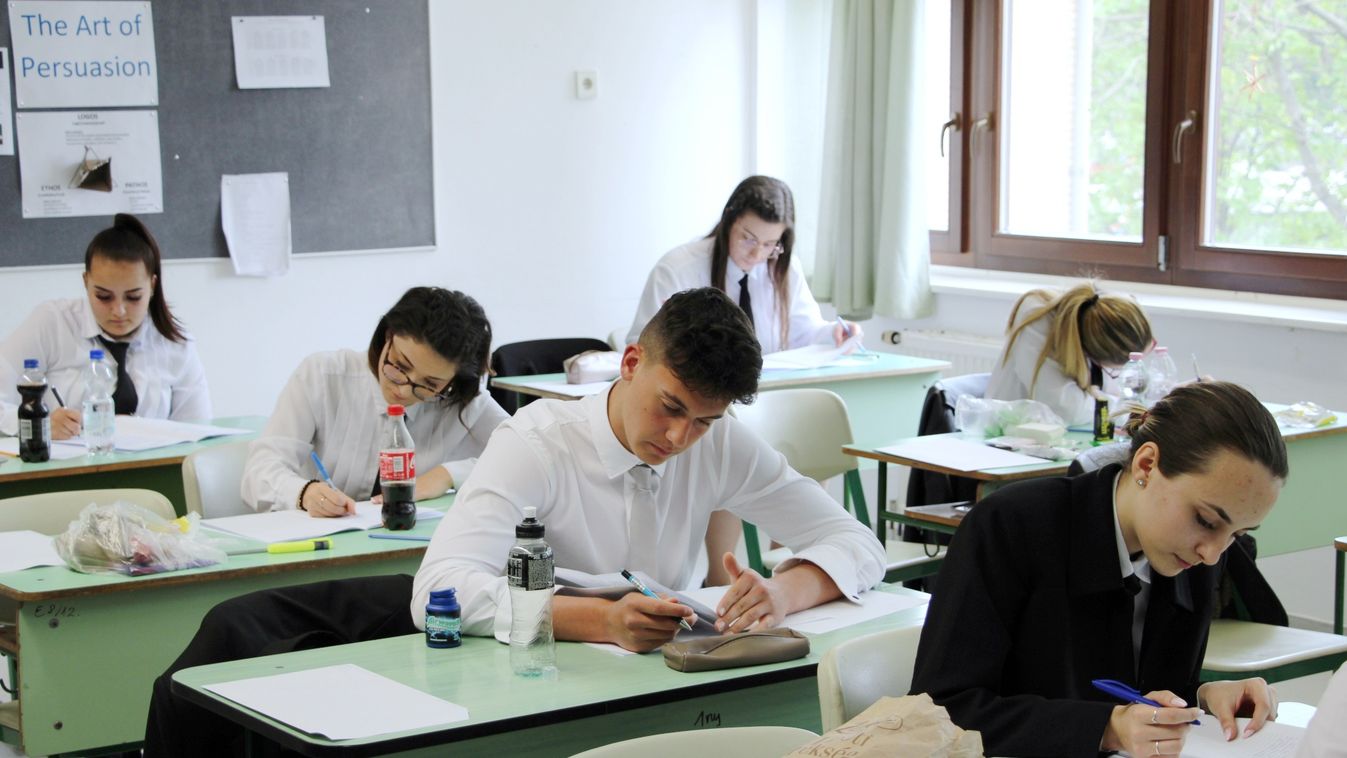 Pápán is megkezdődött az érettségi