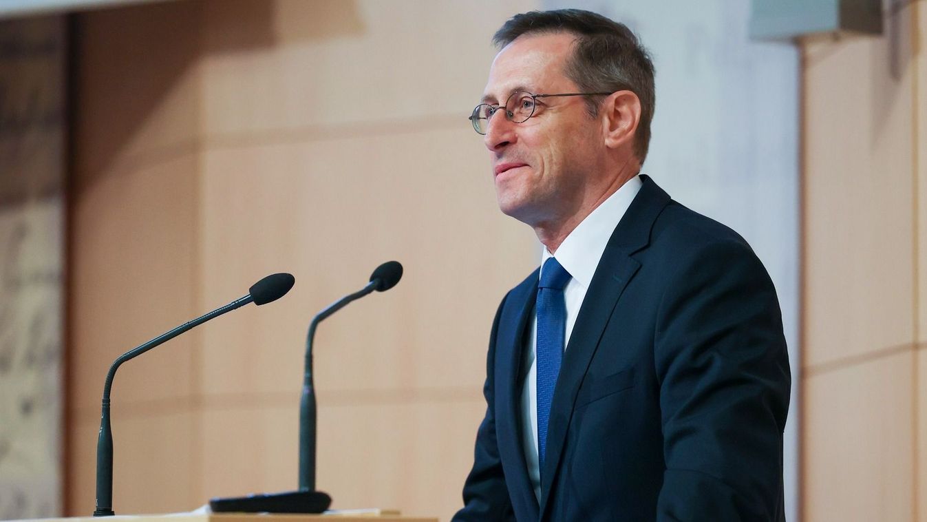 Varga Mihály: továbbra is befektetésre ajánlja Magyarországot a R&I hitelminősítő