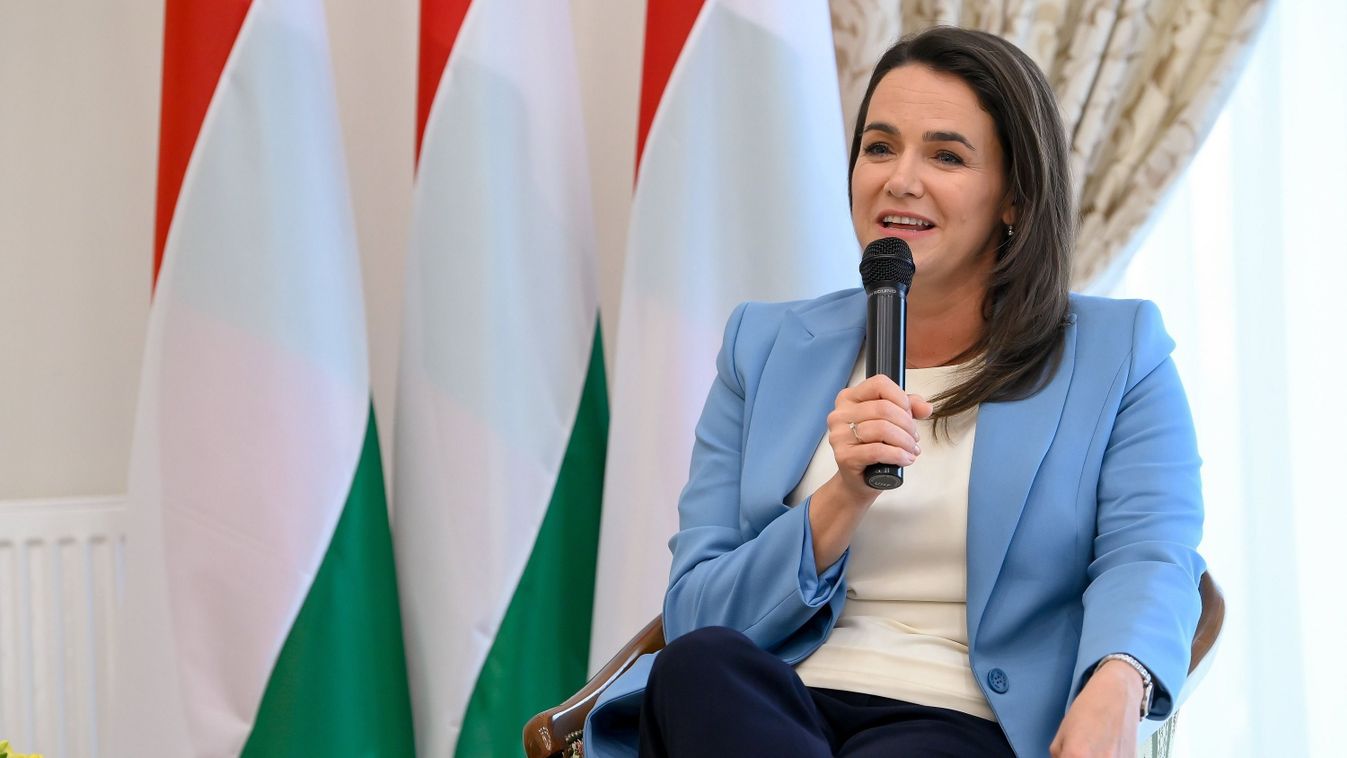Novák Katalin részt vesz III. Károly koronázásán