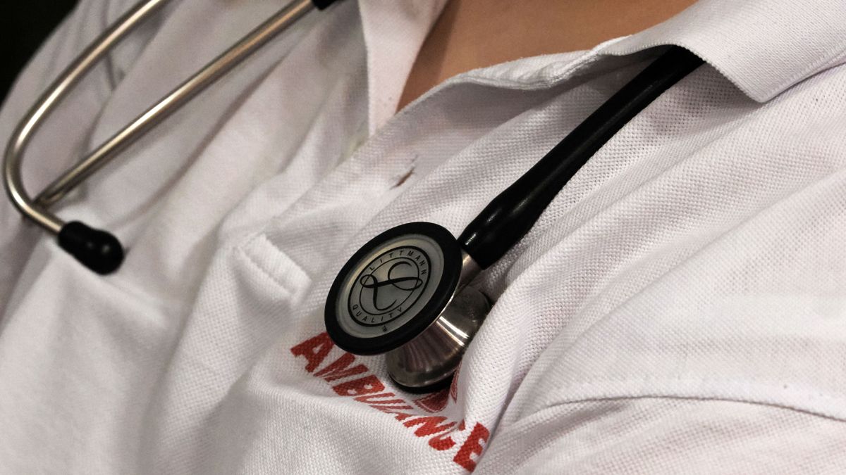 Kötelező maszkhasználat és részleges látogatási tilalom a pápai kórházban