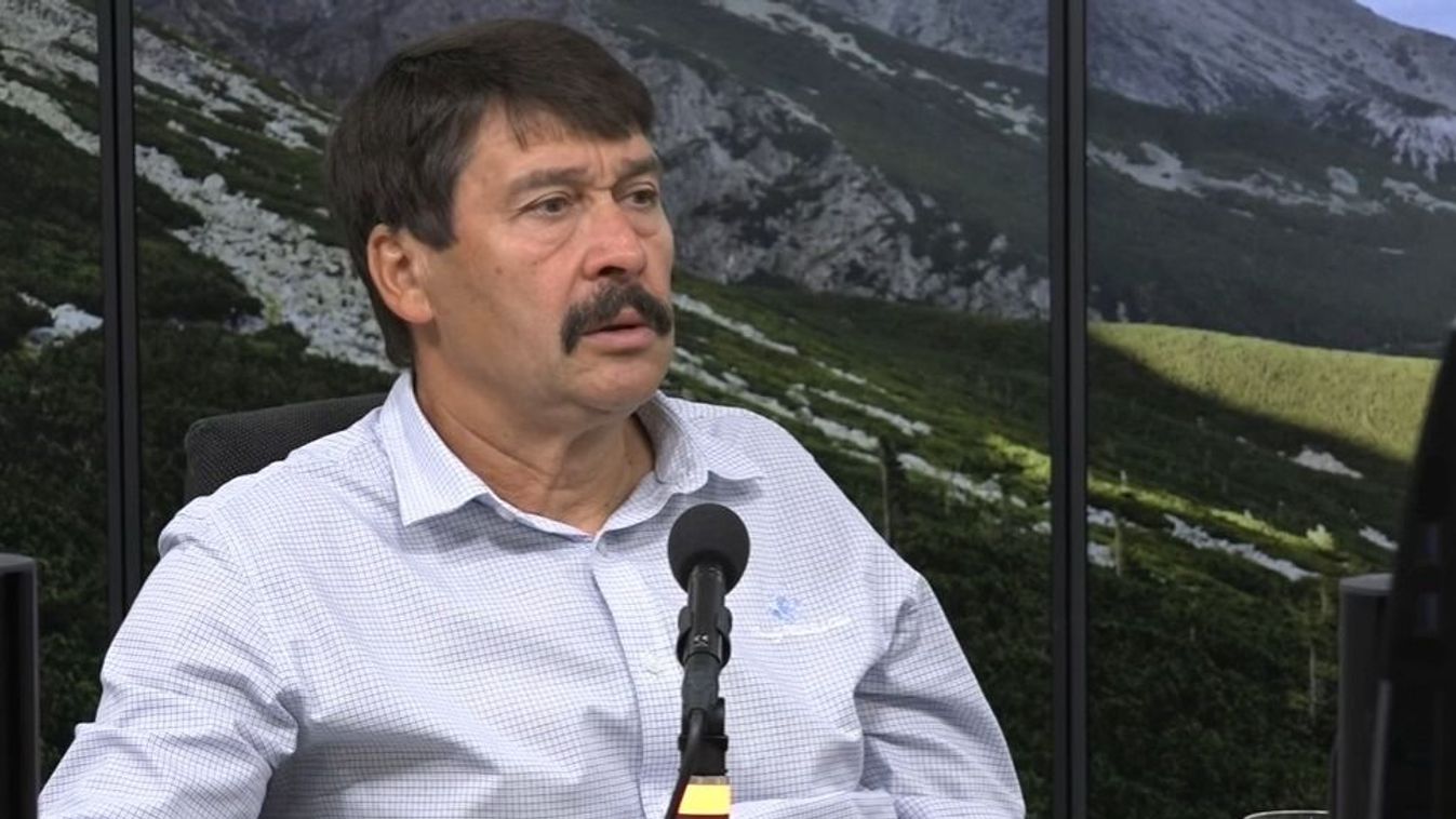 Áder János: a politikai manipuláció eszköze is lehet a mesterséges intelligencia (videó)