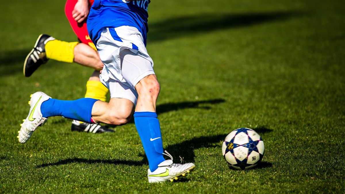 Taliándörögdi focicsoda: 52 éves játékossal állt ki az U19-es csapat
