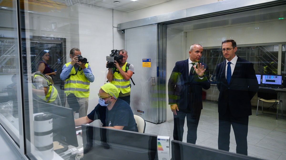 Kiemelkedő eredménnyel zárta az első fél évet a Vajda-Papír