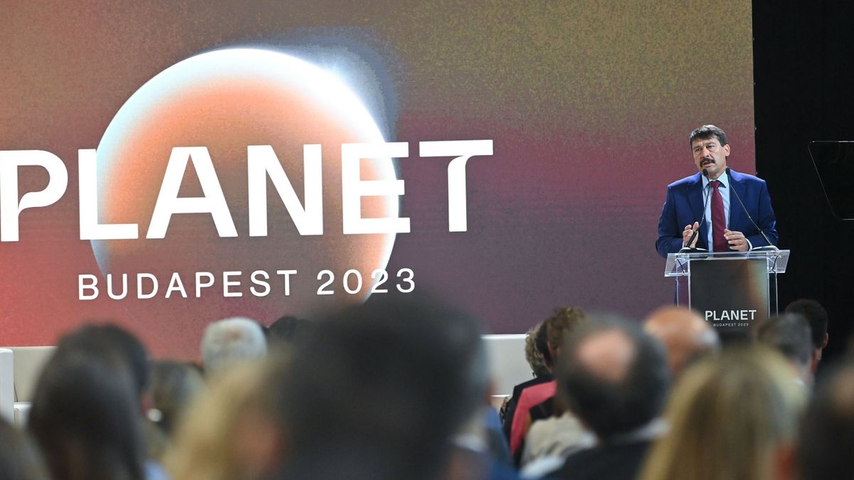 Áder János nyitotta meg a Planet Budapest expót: „a klímaváltozás az emberiség közös stresszhelyzete”