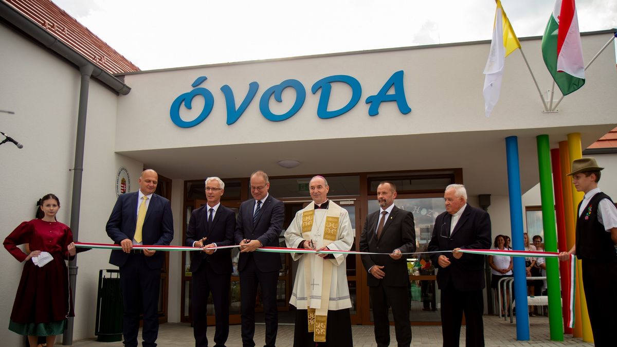 Óvodával bővült az egyházi általános iskola