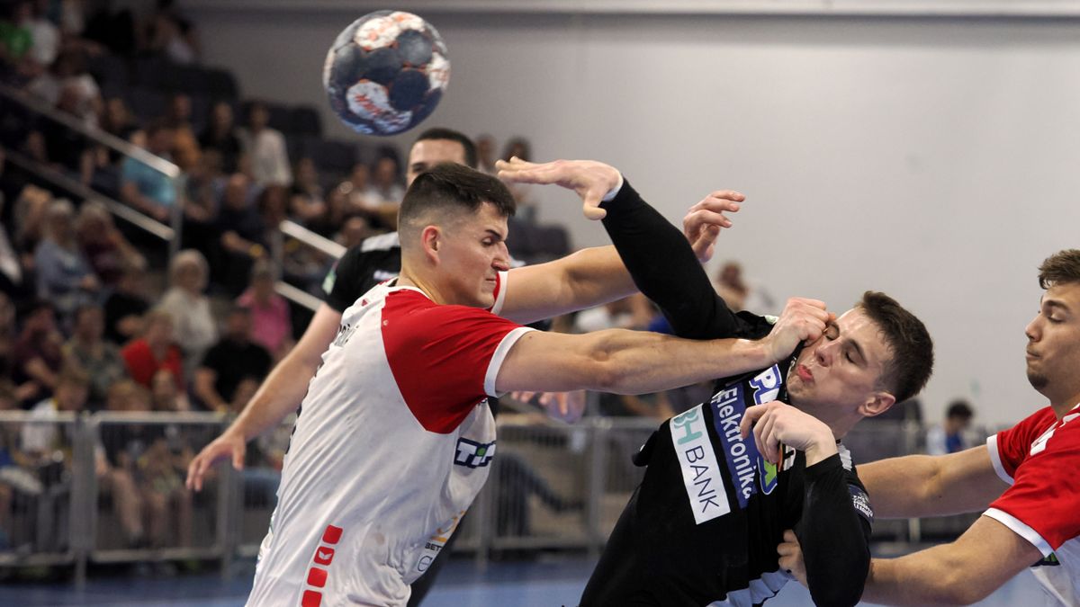 Harcoltak, de nem volt elég erő a fürediekben