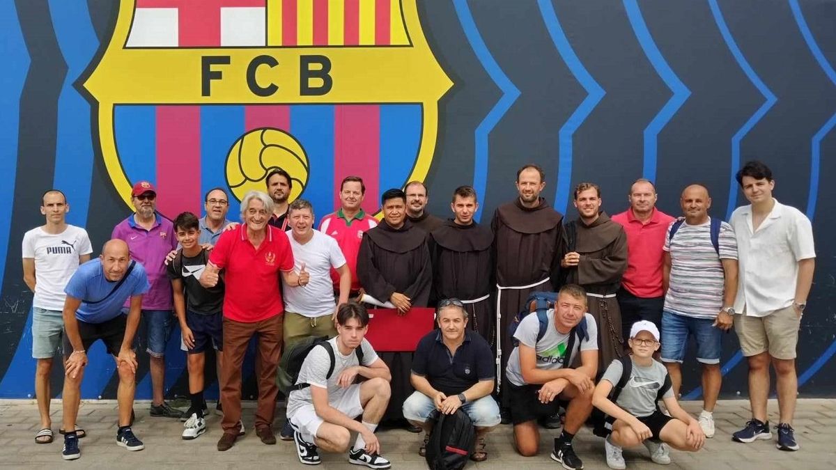 Magyar papok és szerzetesek játszottak a Barcelona legendáival
