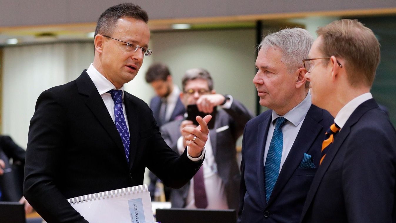 Szijjártó: súlyos vádakat és hamis információkat terjesztenek Magyarországról a svédországi iskolákban (frissült)
