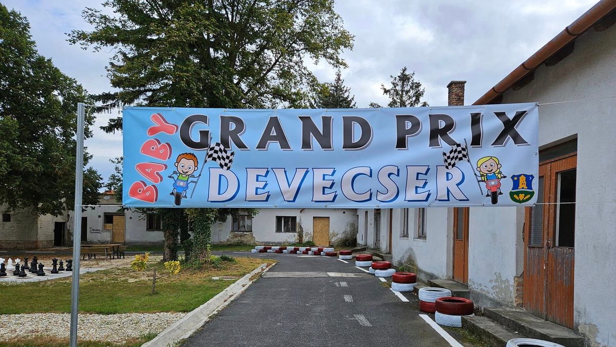 Elkészült devecseri parkban a gyerekek grand prix-pályája