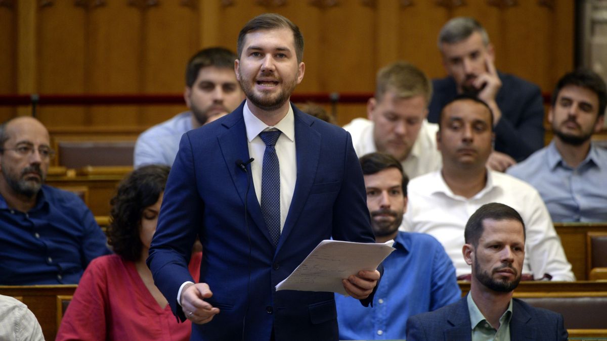 A Momentum elnöke újabb kínos helyzetbe hozta magát (videó)