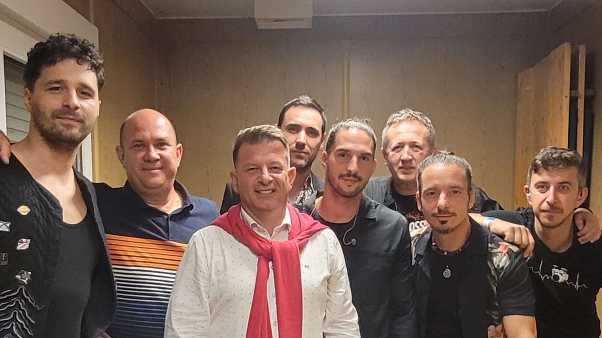 Fergeteges koncertet tartottak az alsóörsi éjszakában