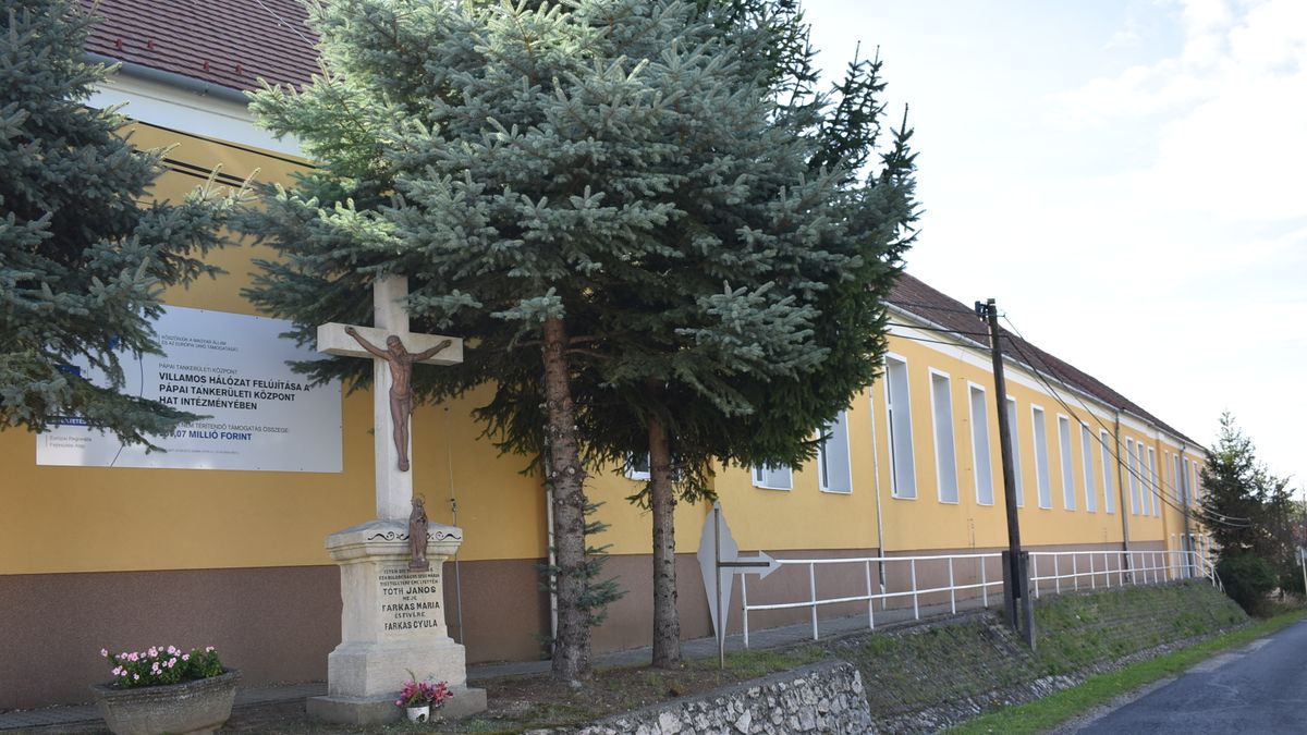 Lezárult a villamos hálózat felújítása a Pápai Tankerületi Központ hat intézményében