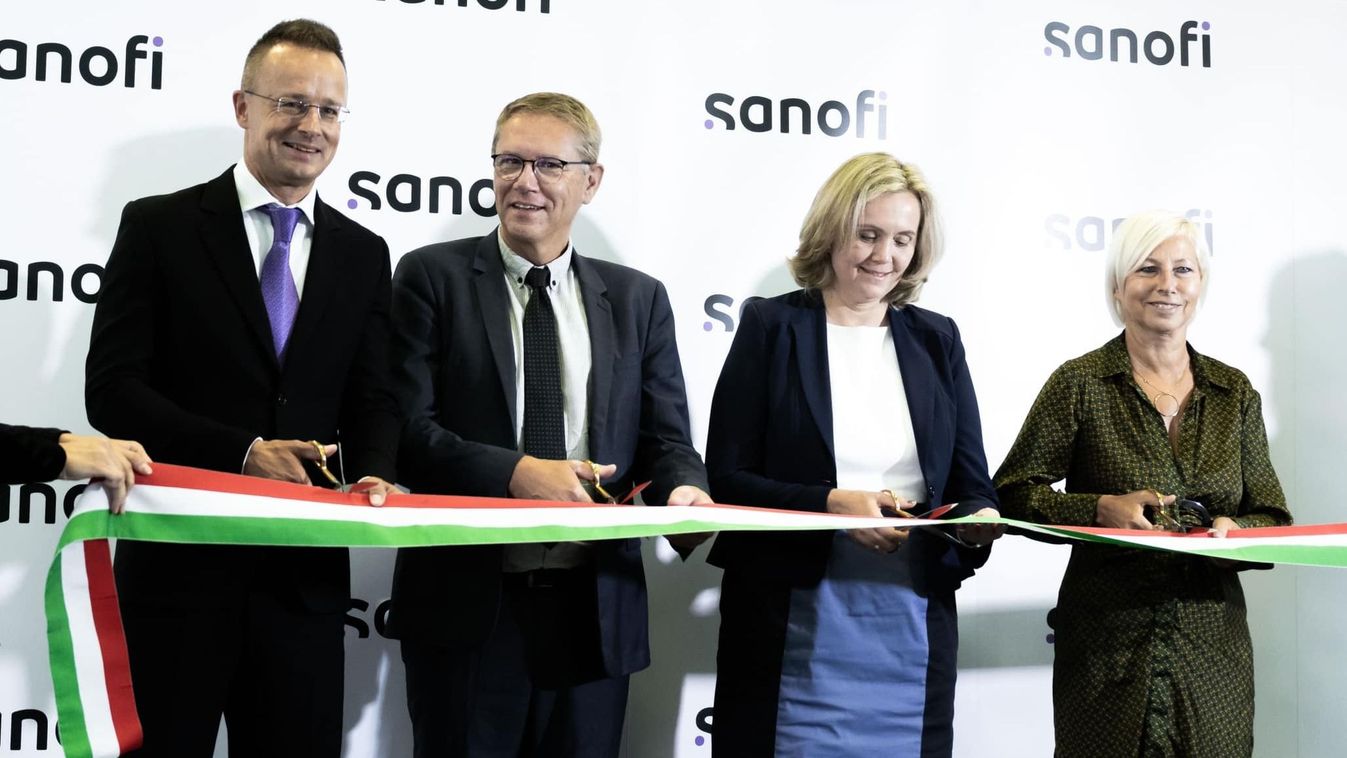 Szijjártó: a Sanofi miskolci üzeme nyolcmilliárd forintos beruházással vezető lesz a vérhígító injekciók gyártásában (videó)
