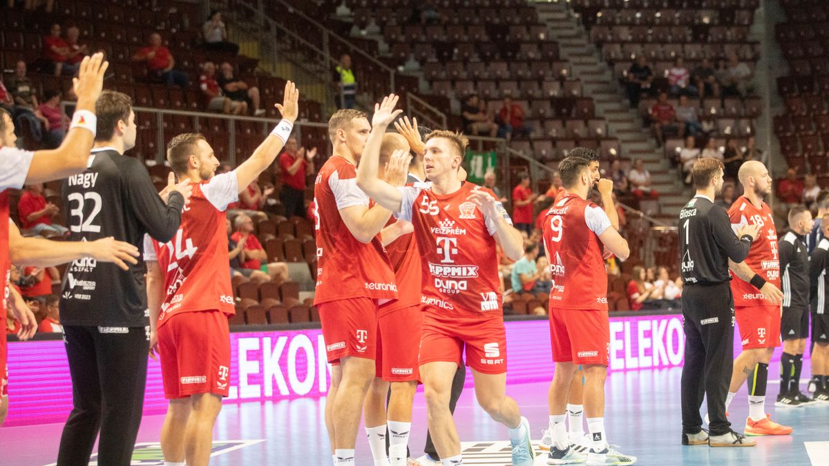 Csütörtök este újra benépesül a Veszprém Aréna